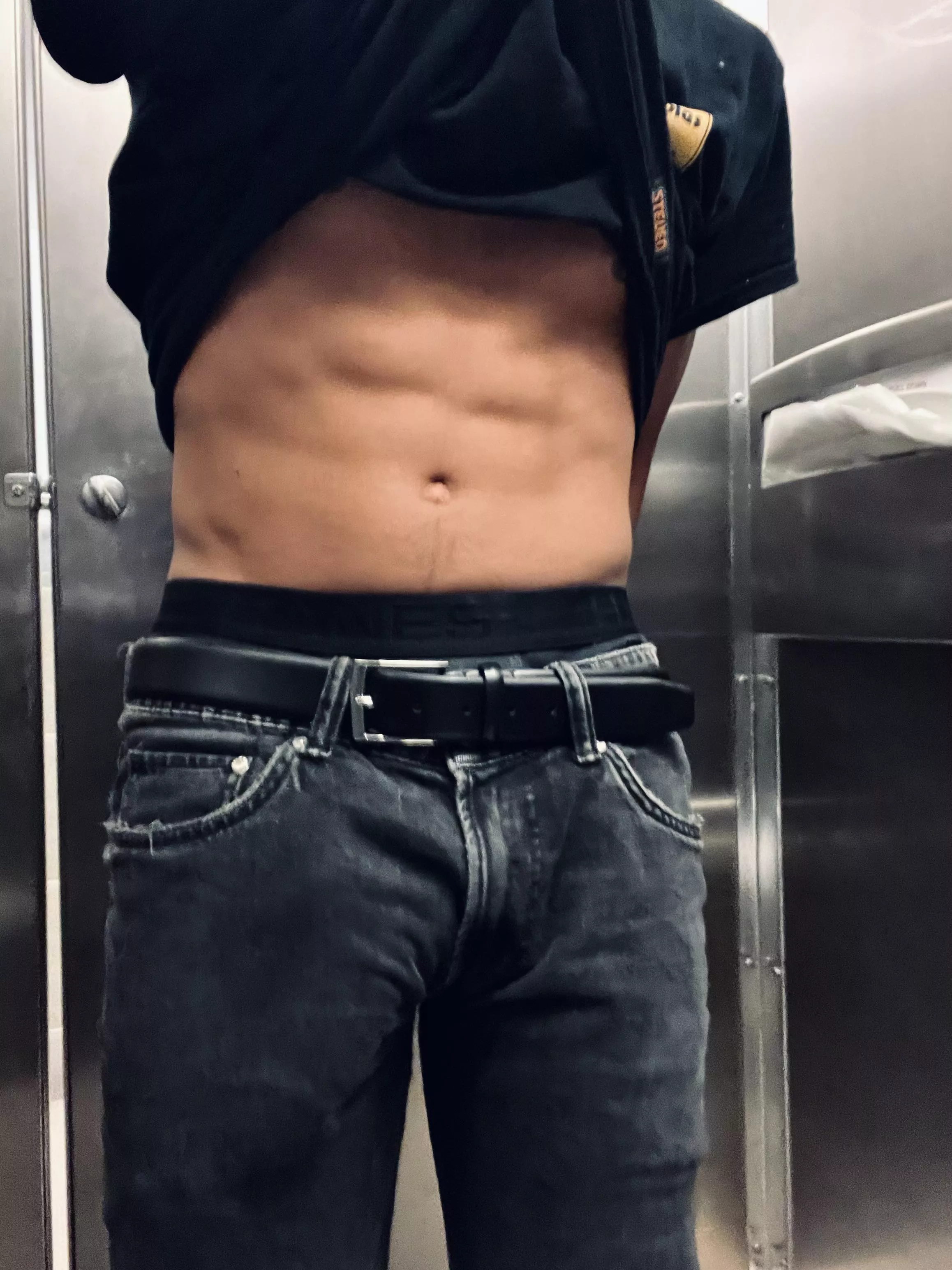 Too big to hide. posted by Hunggothboy