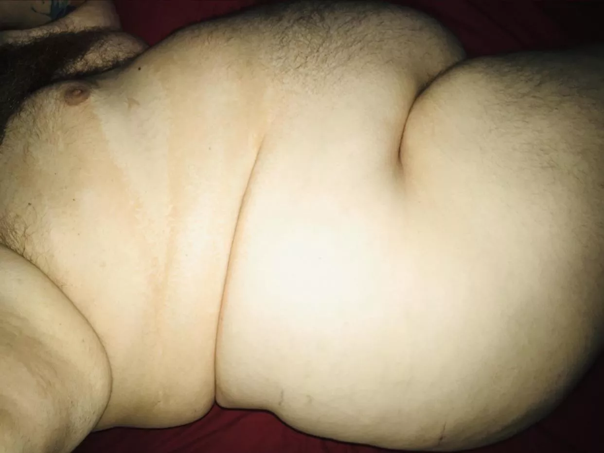 Too much belly? Naw. posted by Distinct_Leather4413