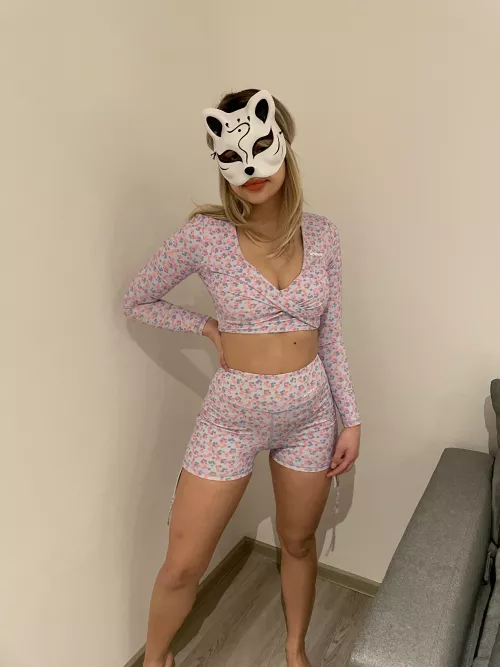 Too shy to show too much! I just like to be a tease! by jmanine