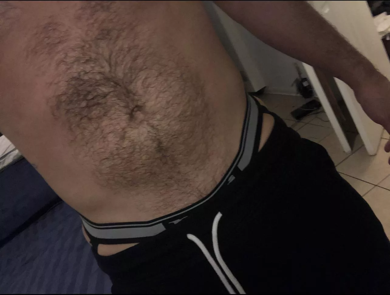 Top in a jock hmu for trades..love to compare to other tops kik: Richy03 posted by Dldaddy3