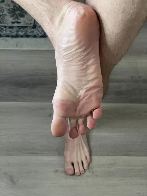 Top or bottom view?🦶 by aceheartbreak