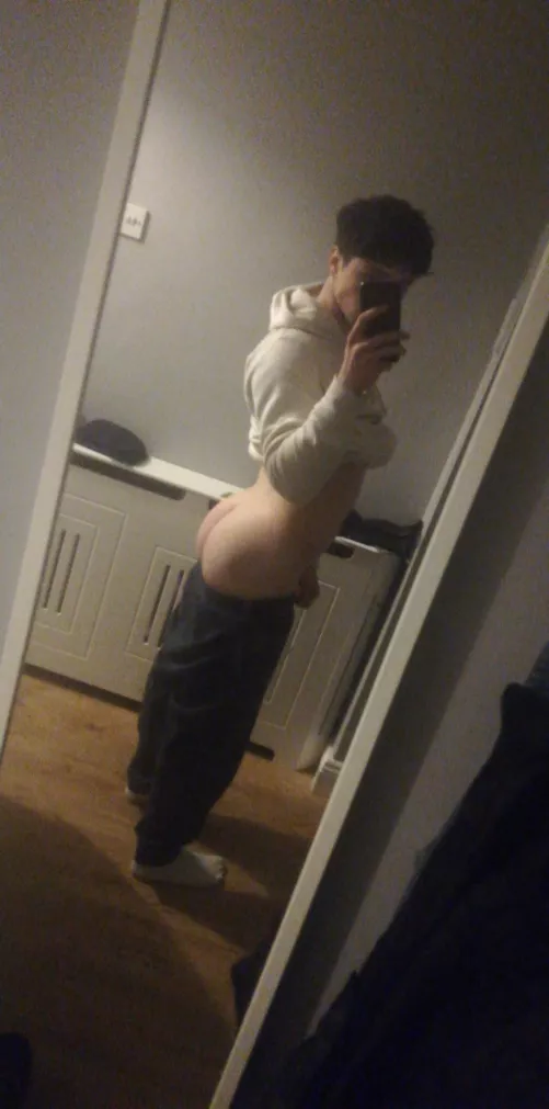 Tops, are my squats in the gym working? by yoaddme1