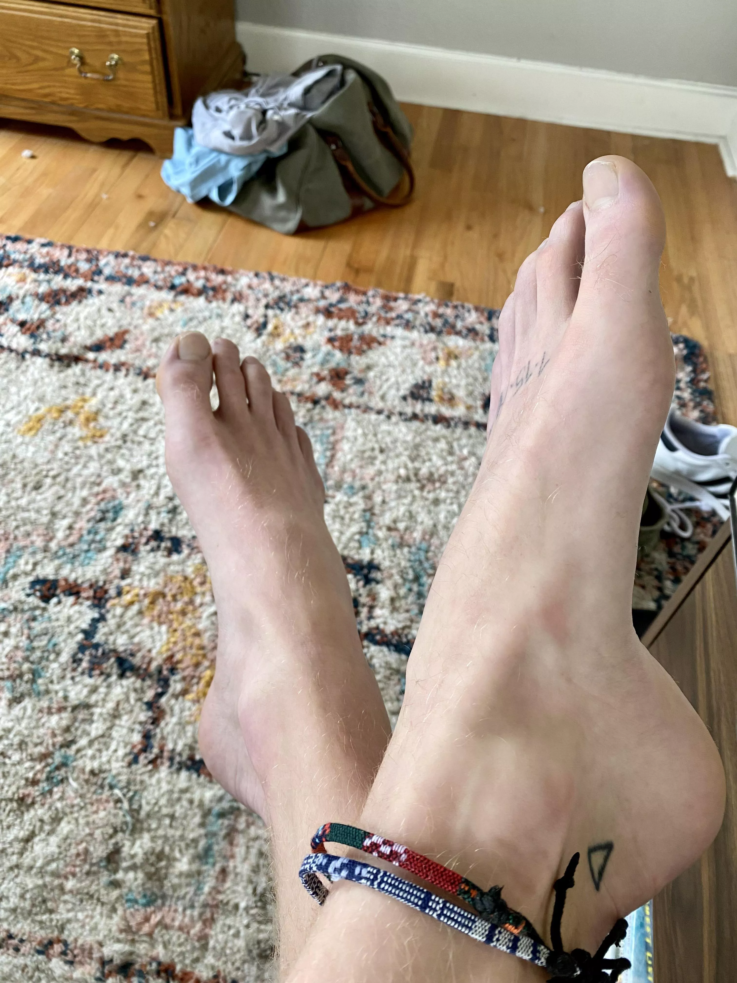 Tops made for kissing. posted by BlondeBoyFoot