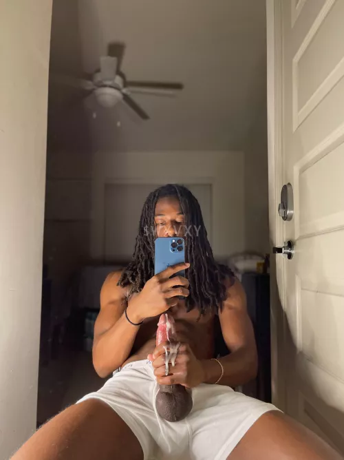 Towel, please? by camsonlyfans