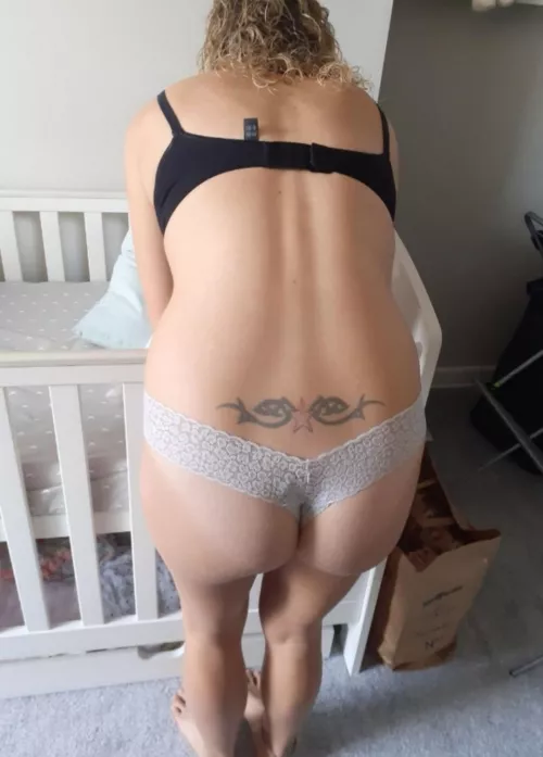 Trade? Pictures only. Pregnant and face shown! Will trade for anything as long as face shown. Telegram or kik slaaneshlives99 by slaaneshlives