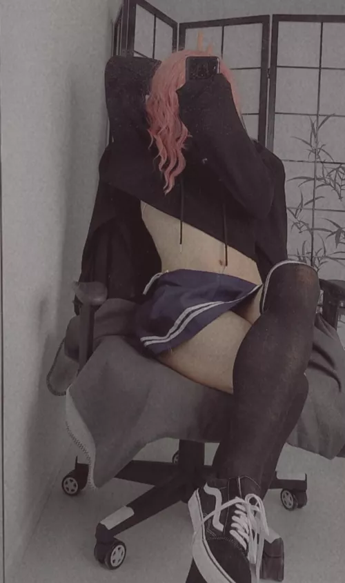 Trading belly rub for headpats 👉🏻👈🏻 by g1gauwu