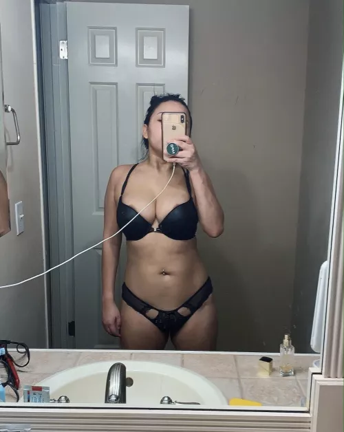 Trading the wifey, must show face nudes. Send face sample to Kik ColdTurkey25. Good luck! by GOTSeason8ruinedme