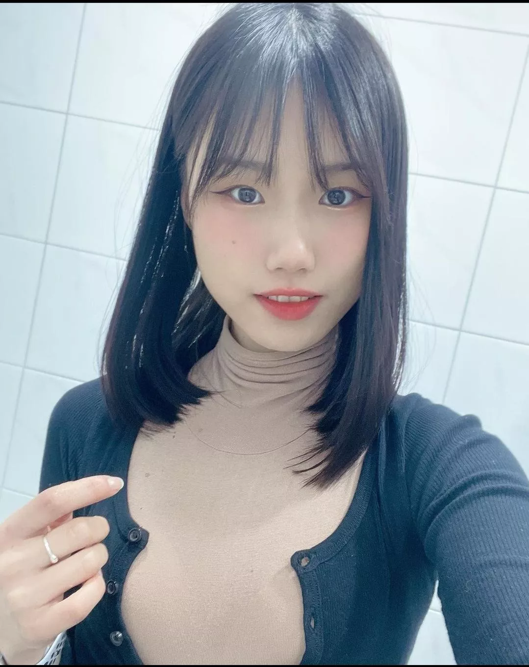 Trib and send her. Send result for her social posted by ConfusionGloomy8390