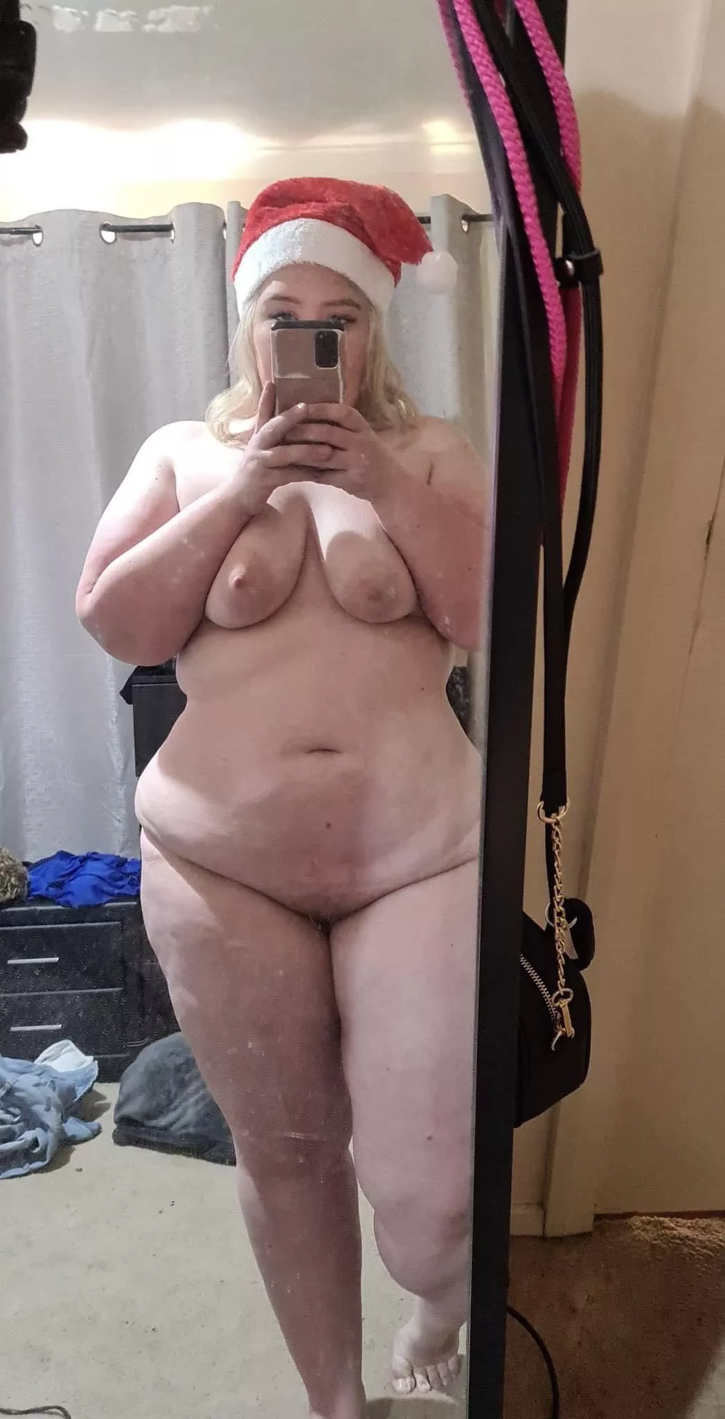 Trib my slutty bbw wife 😏 Kik: novaking1117 posted by Novaking1117