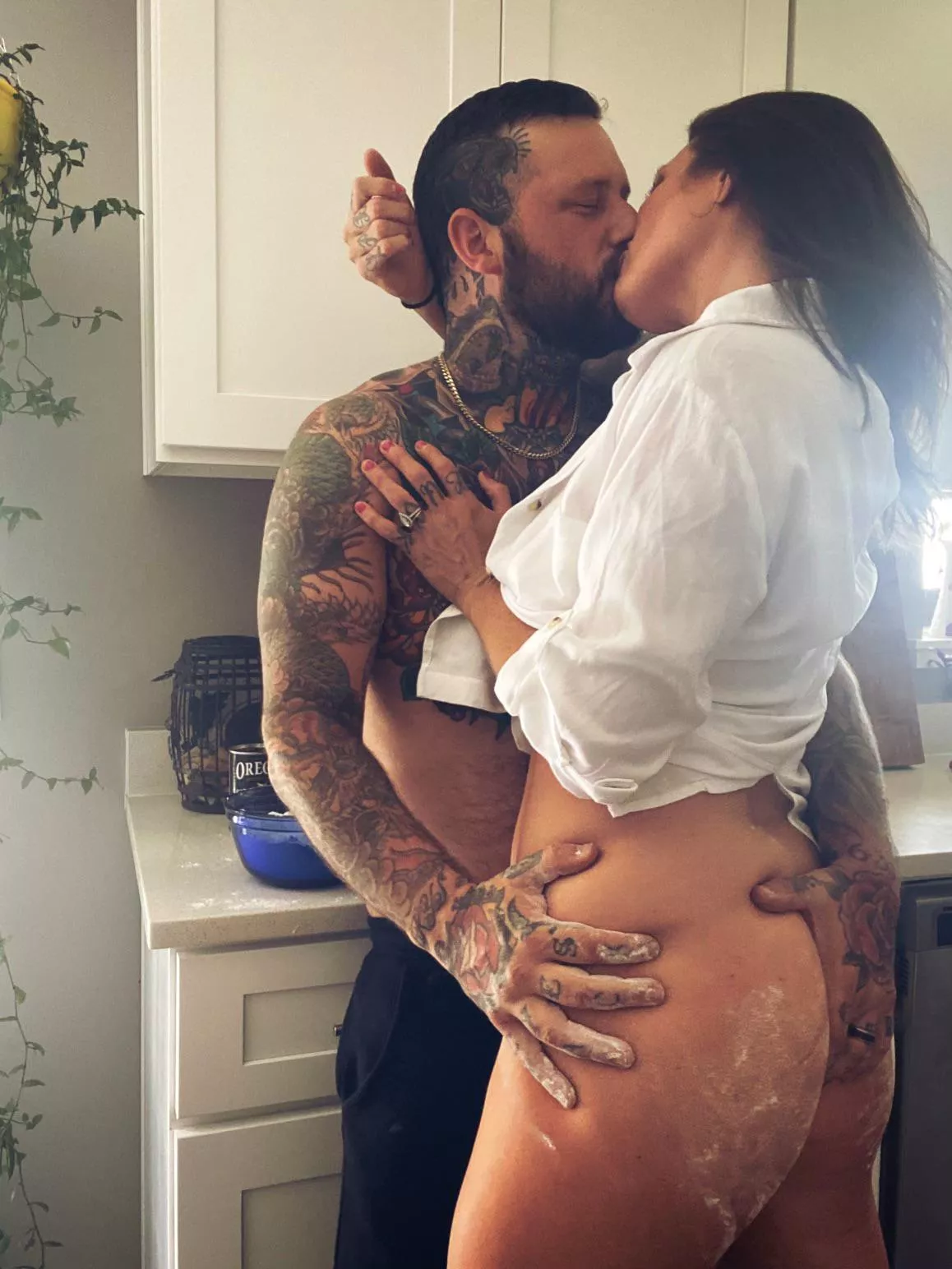 Tried baking some cupcakes yesterday but ended up getting flour all over my ass and cum all over my feet! 😂🥰 posted by Crafty_Grass_5264