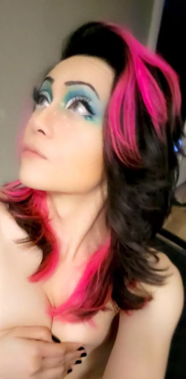 tried making a thirst trap but got distracted. task failed successfully? 😅 posted by Valentine_T-girl