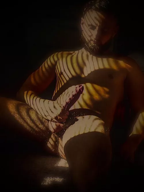 Tried to edit🤔 28M by Completedwarzone