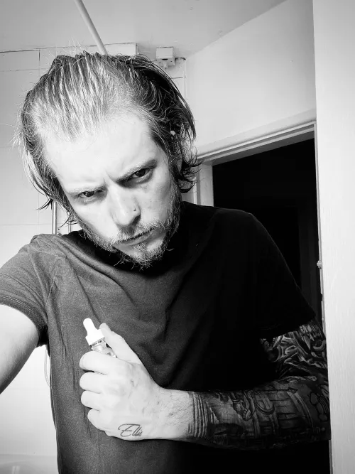 Trying a more serious look today 👿 by hogsynormous