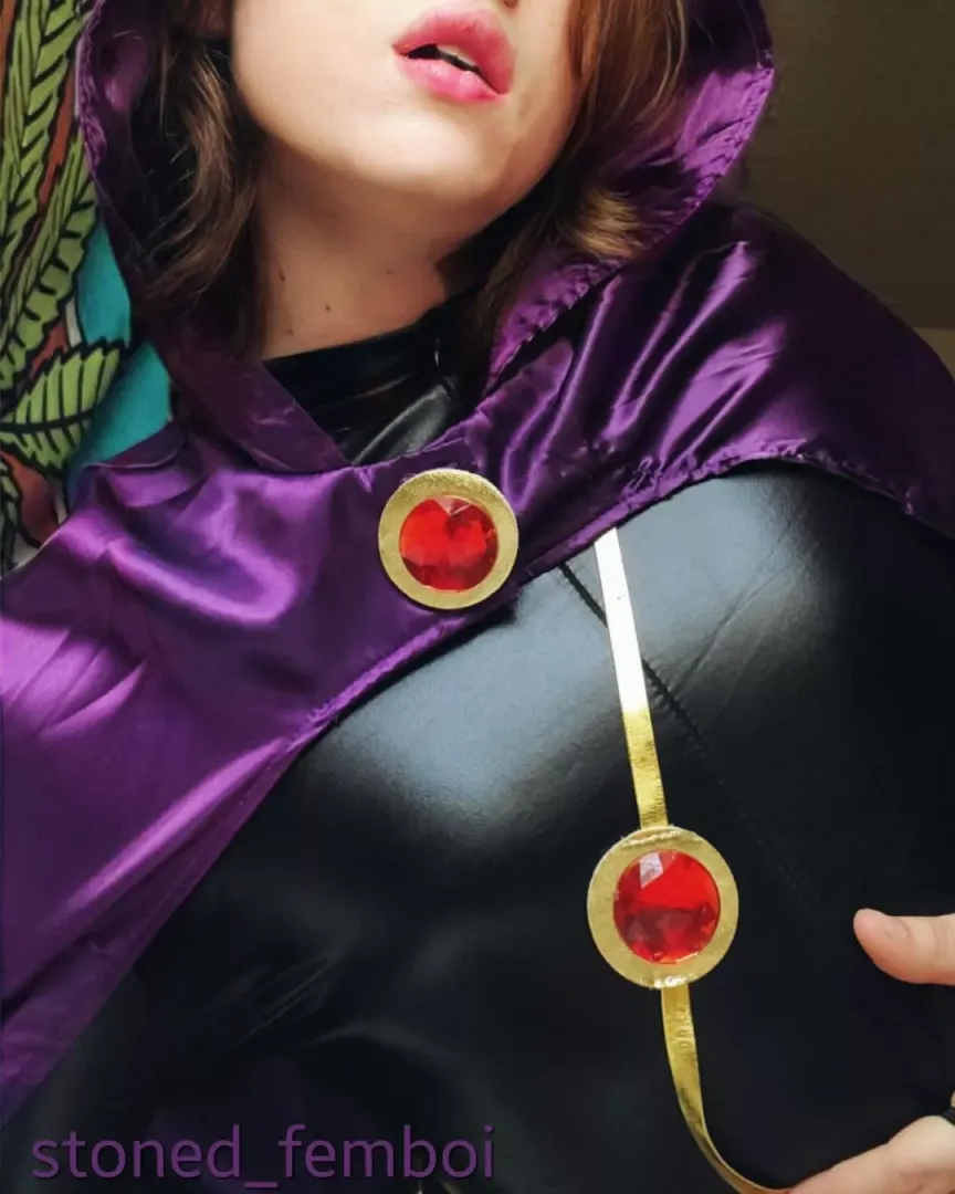 🔮 Trying my new Raven cosplay out posted by stoned_femboi