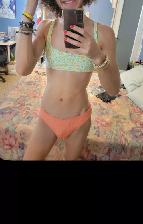 Trying on my new bikini 🌻 by leafsage63