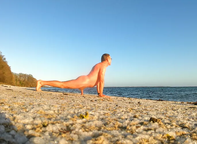 Trying out this here yoga thing by Temporary-Ad4509