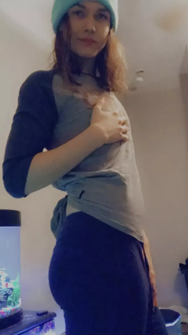 Trying to be more fem 👾 posted by Extreme-Committee-49