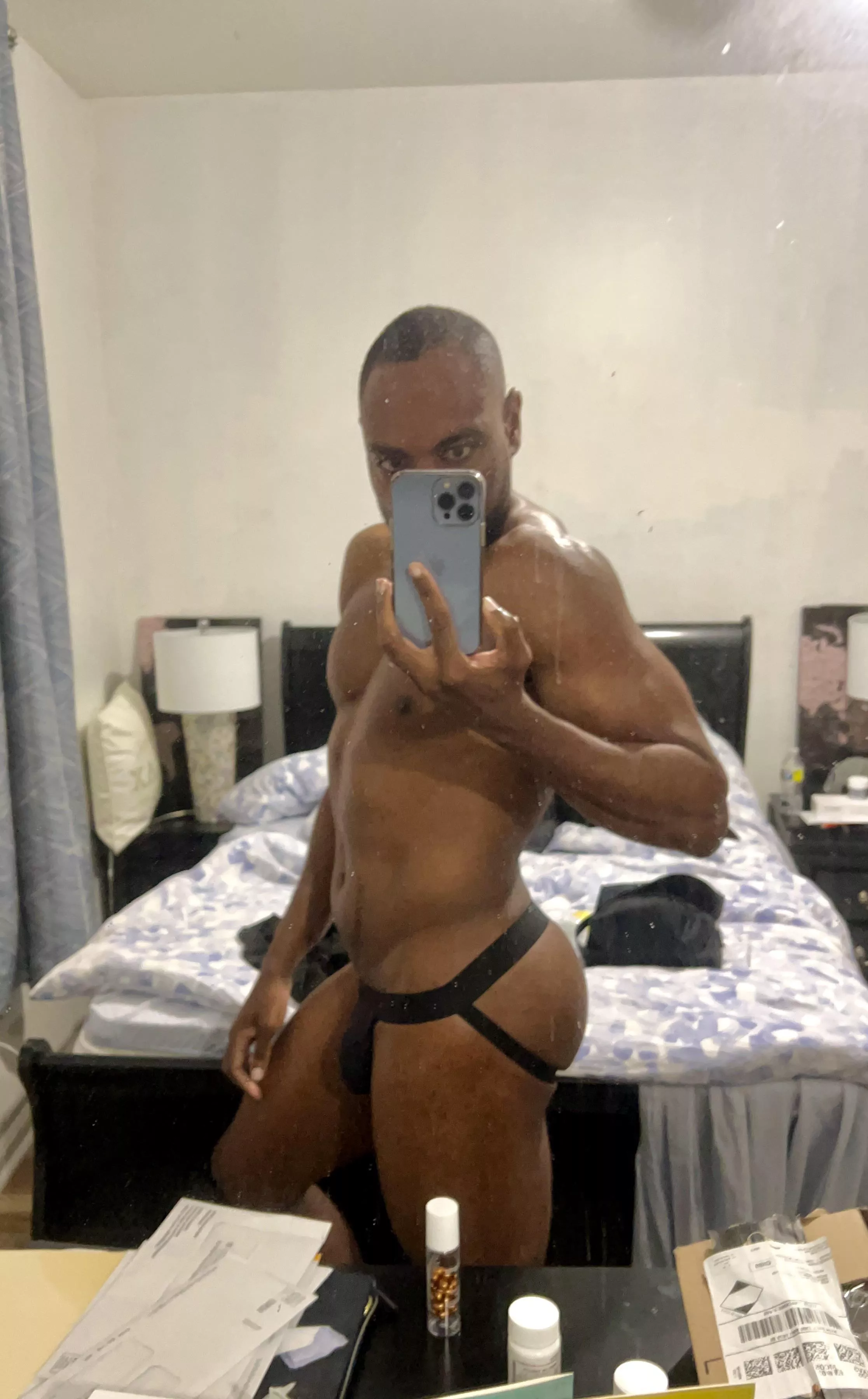 Trying to bulk for my sport but miss having abs 😩 posted by FriendlyAstronaut824