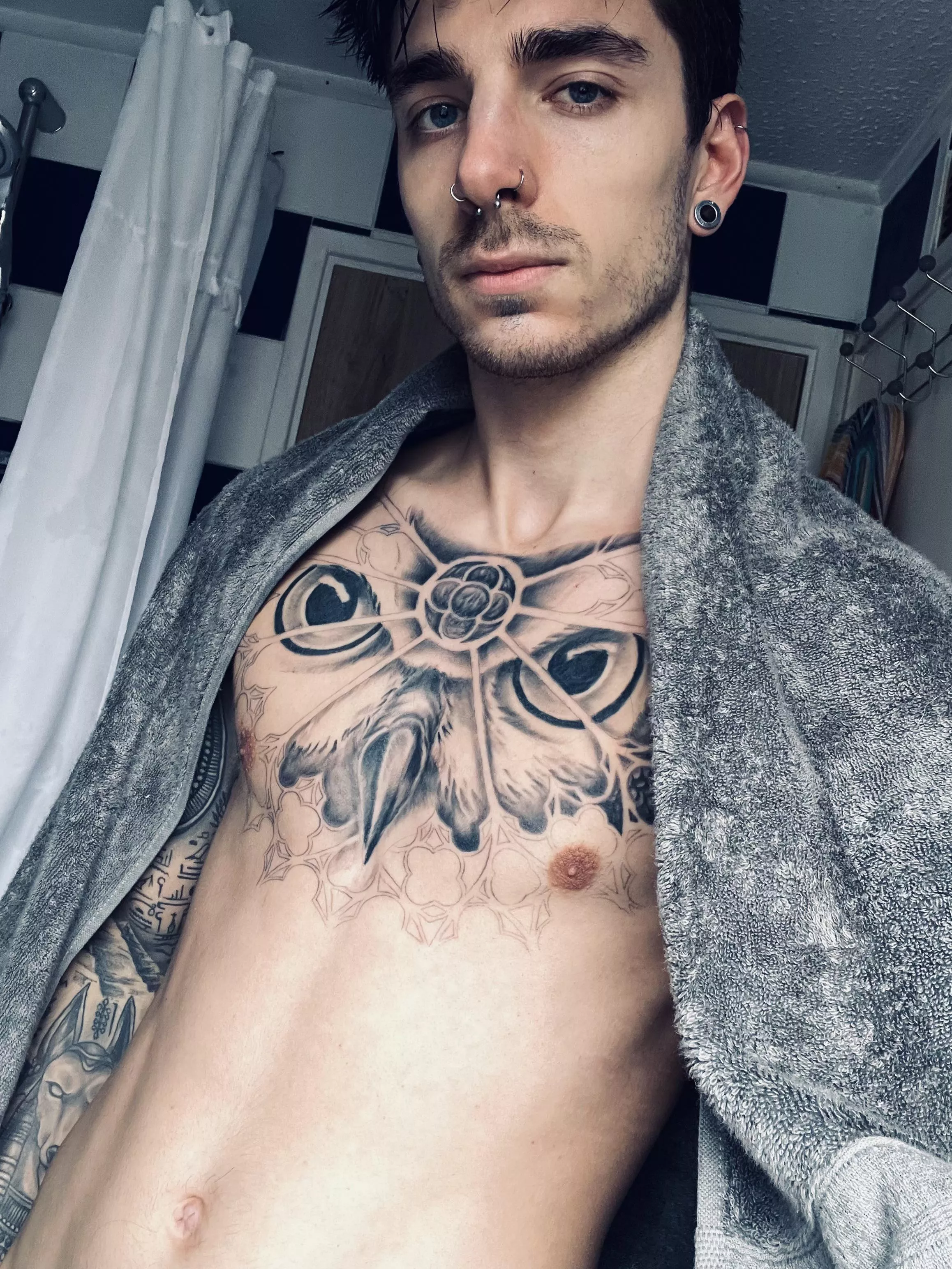 Trying to get noticed 🙈 posted by bsellismodelling