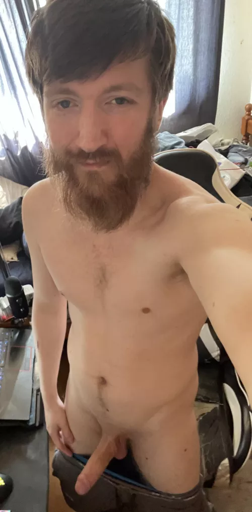 Trying to get some work done, who can distract me? by Smollerpakage