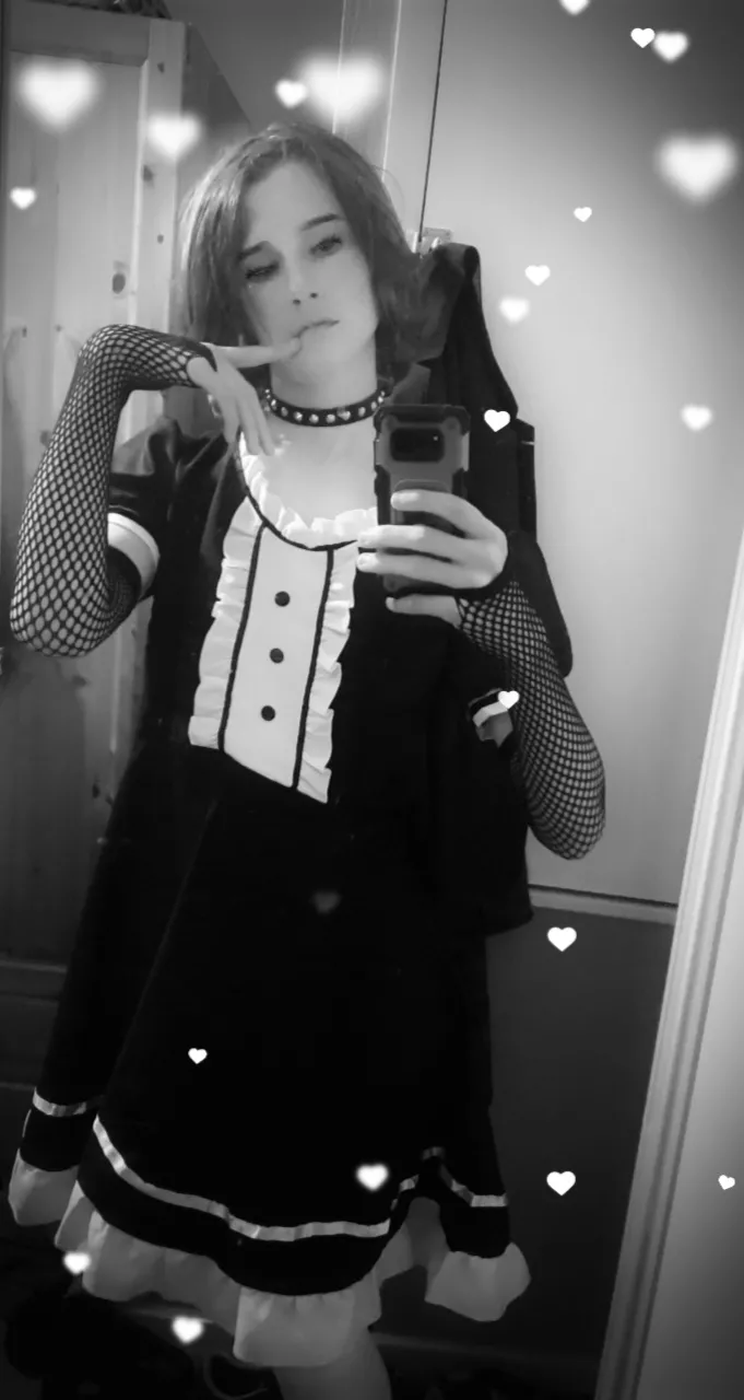 Trying to look cute 😖 posted by Crimtane_