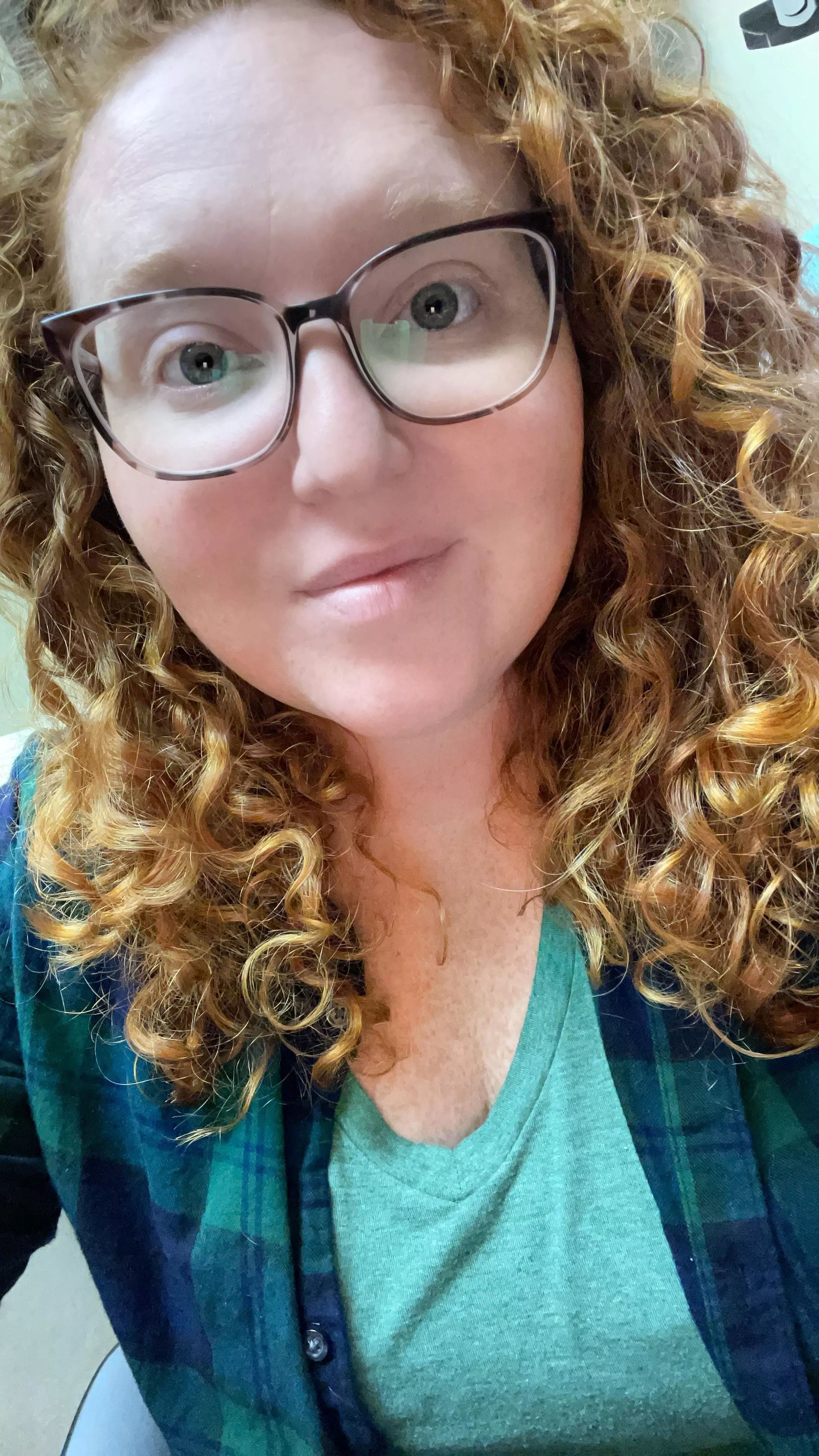 Trying to wear less makeup as of late but my damn freckles are still too pale to see most of the time 😭 posted by RedOnTheHead333