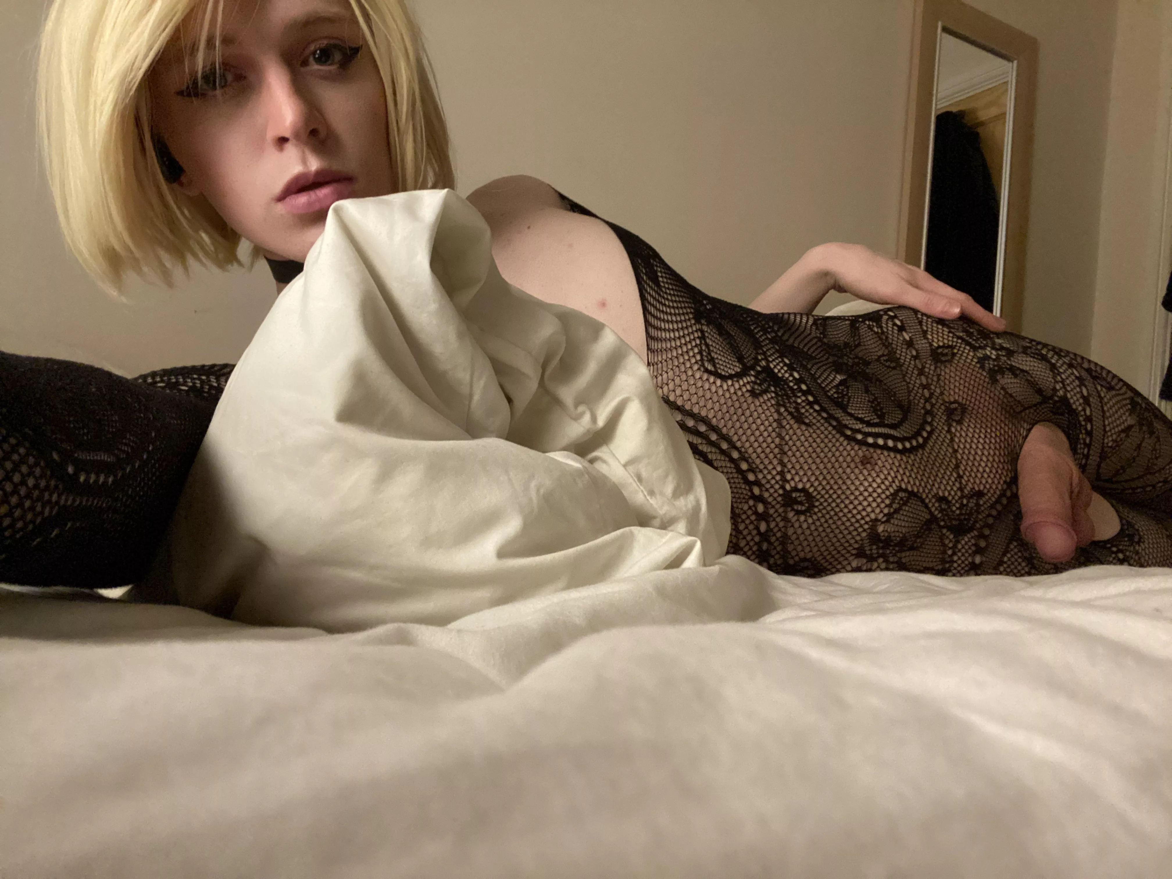 Trying to work on my ‘pls take me now’ look 🥵 posted by BillySissyCD