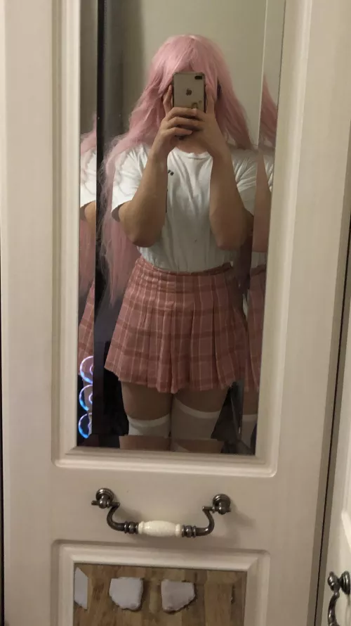 tryna be a soft girl ahah by sakuraesq