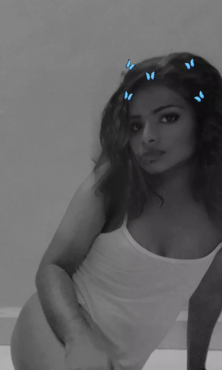 tryna study , come distract me with your BWC😩 posted by Sissy__Natalie