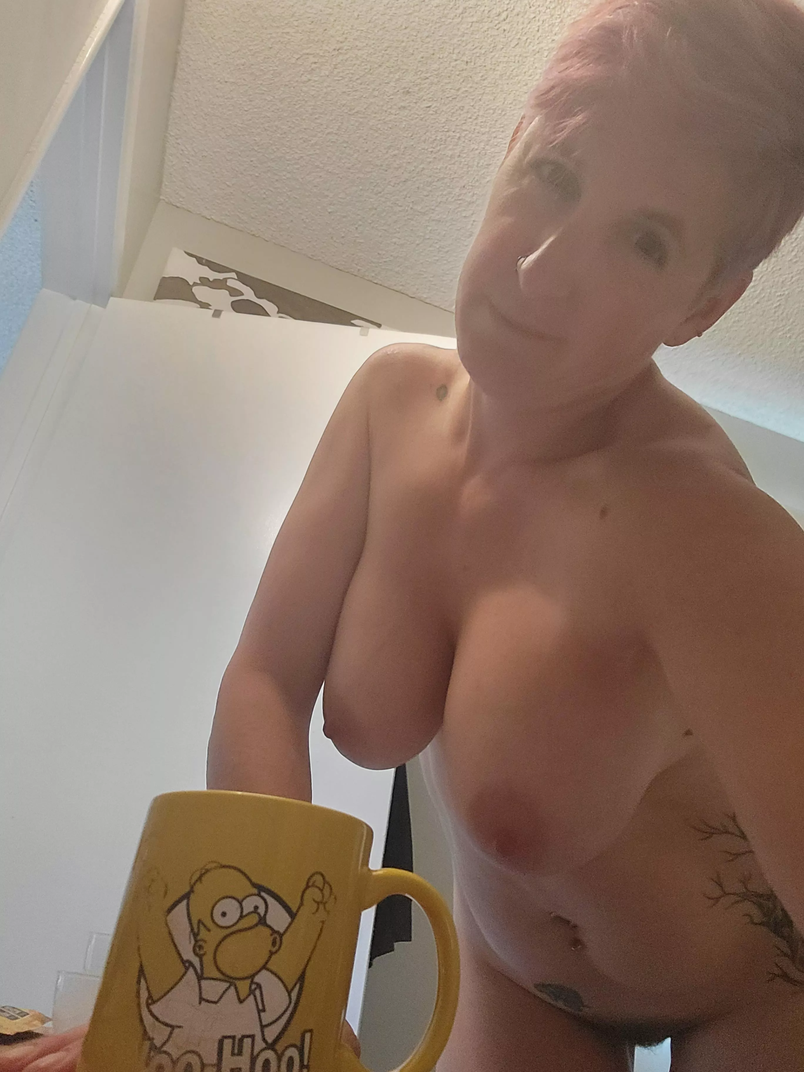 Tuesday morning stretches posted by Negative_Scratch_716