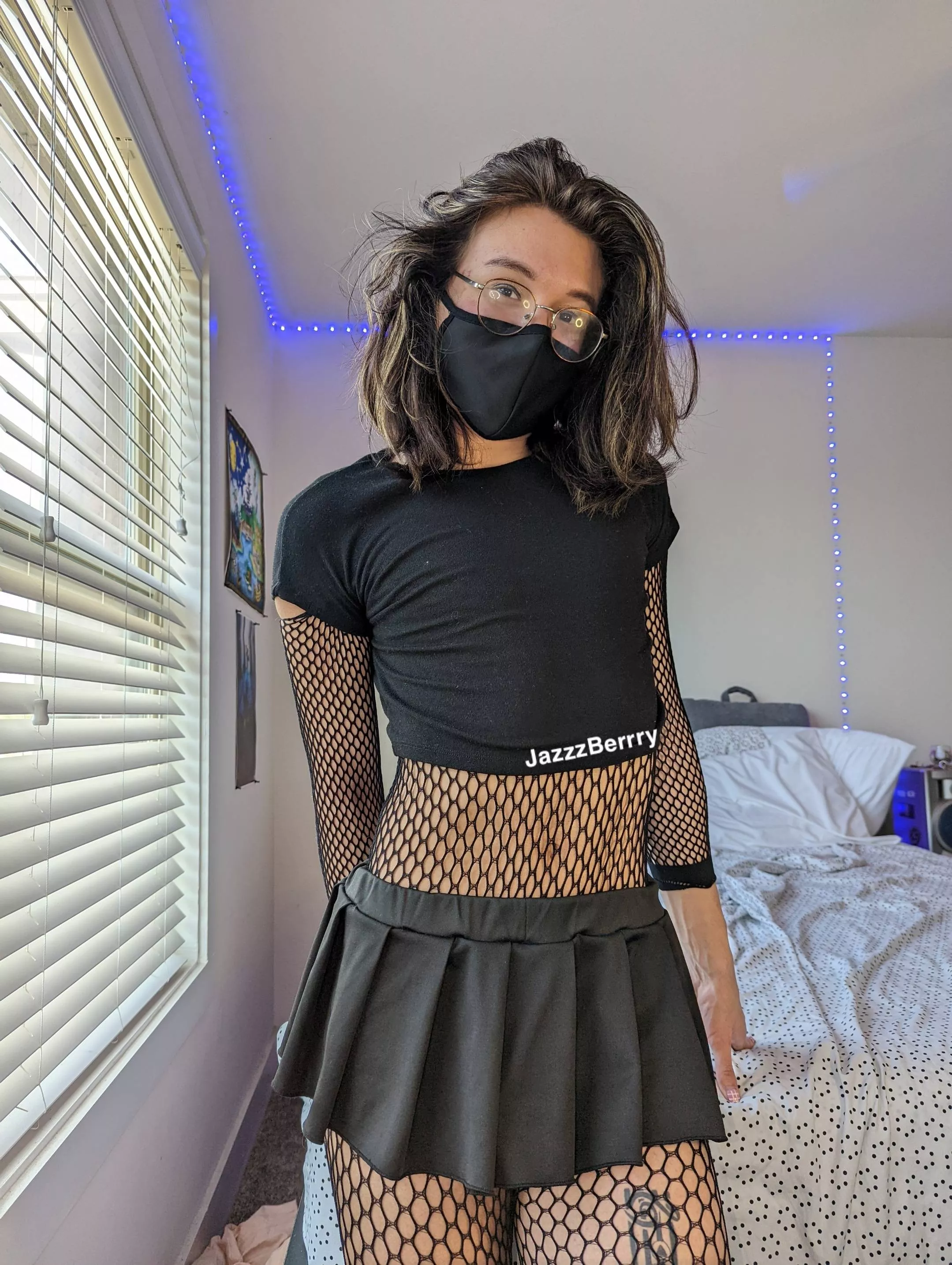 tummy Tuesday already? posted by JazzzBerrry