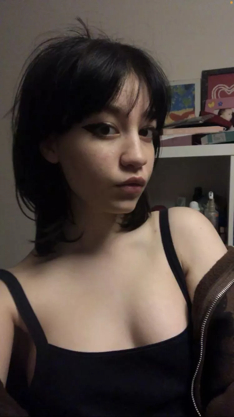 turned 19🦇🖤 posted by cutiemenu