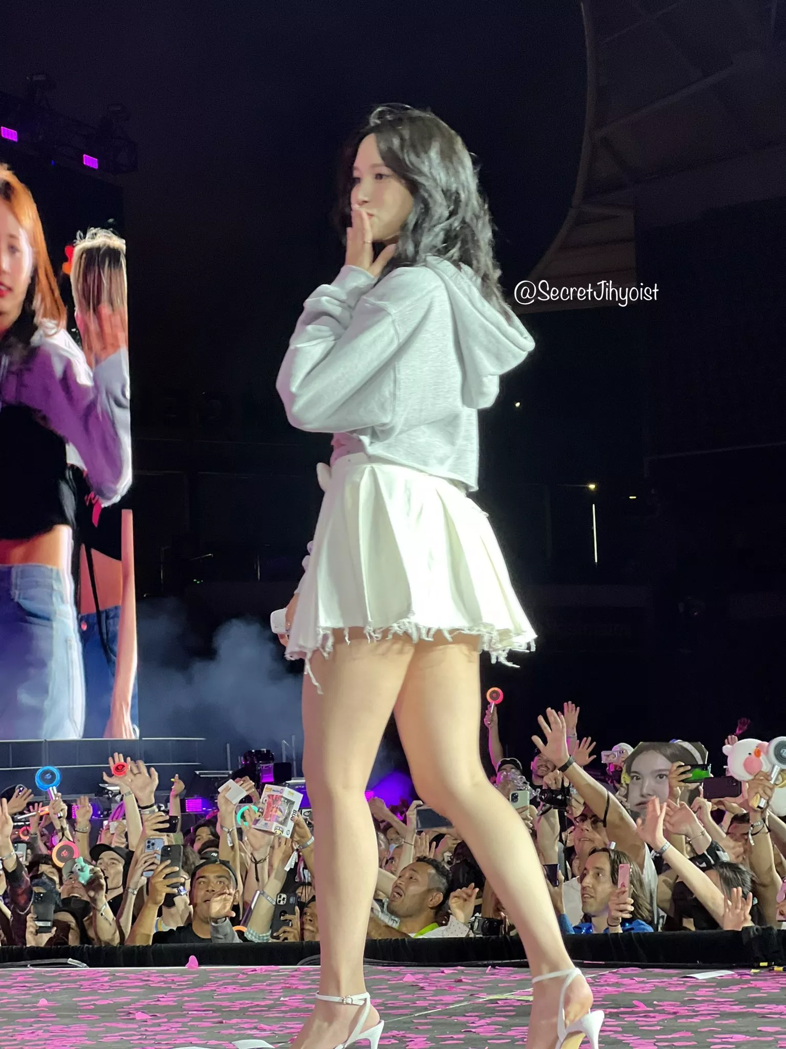 TWICE - Mina posted by 0wlrayt