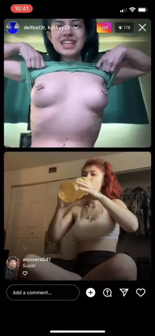 Twitters in photo by Shack1117