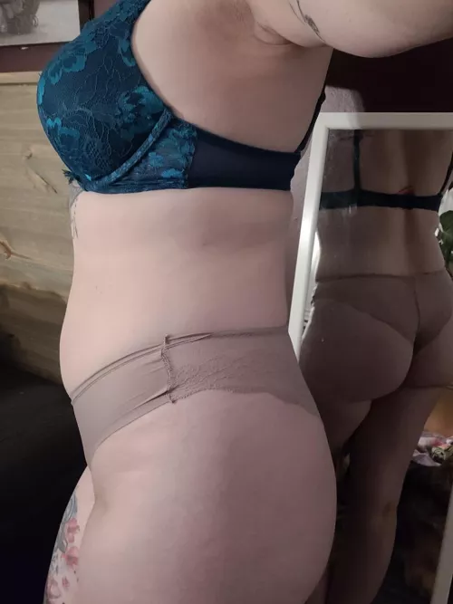 two sides of me; too many? by lil_cherry-pie91