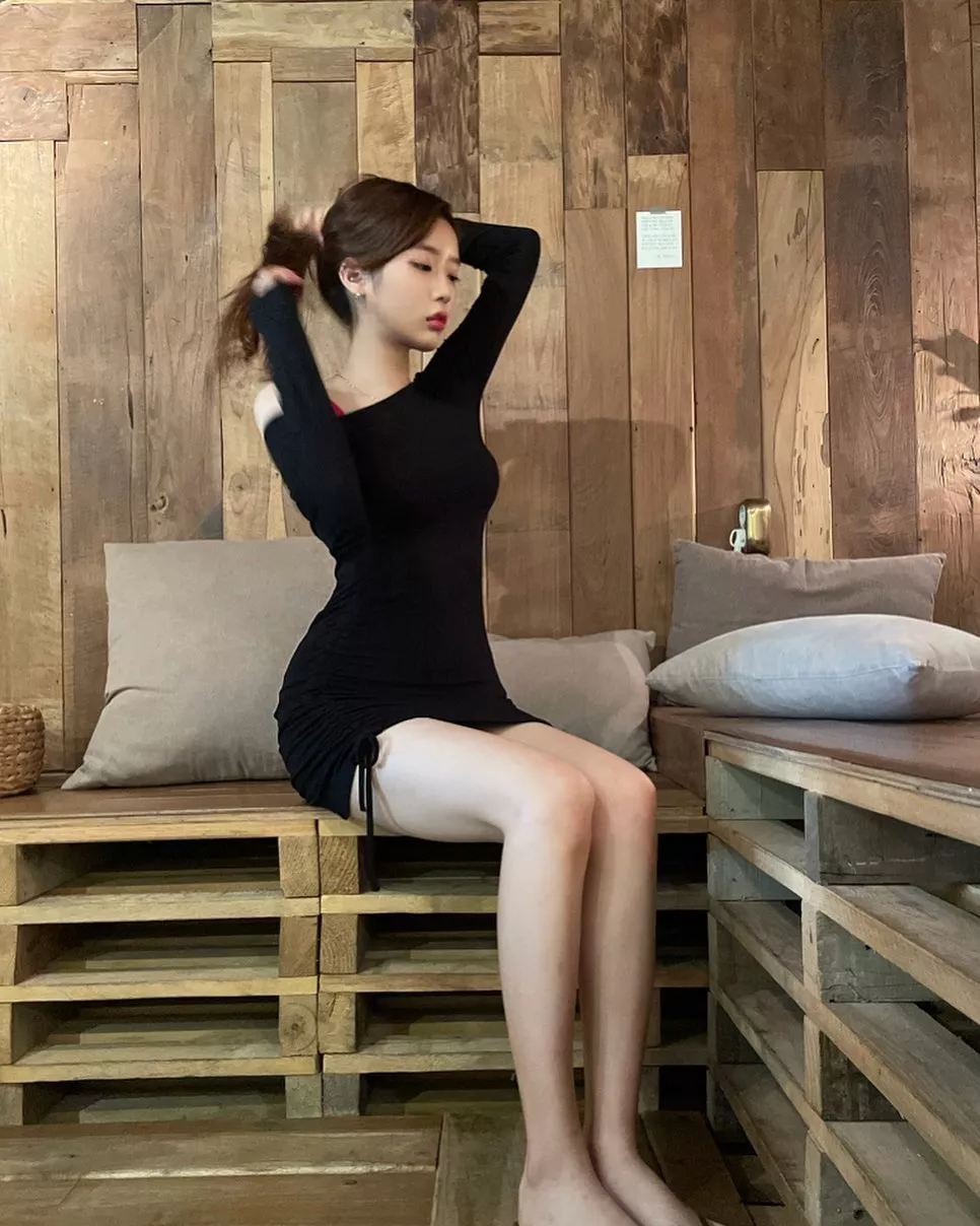 Tying her hair back posted by Majestic_Painter8660