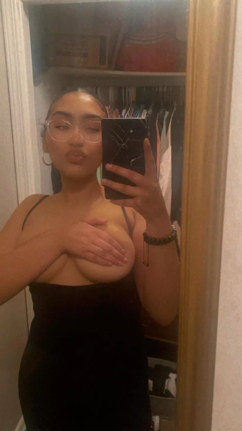 Type of big boobs to make you submissive, what would you do for mommy? 😈 [domme] posted by jaybabyxx