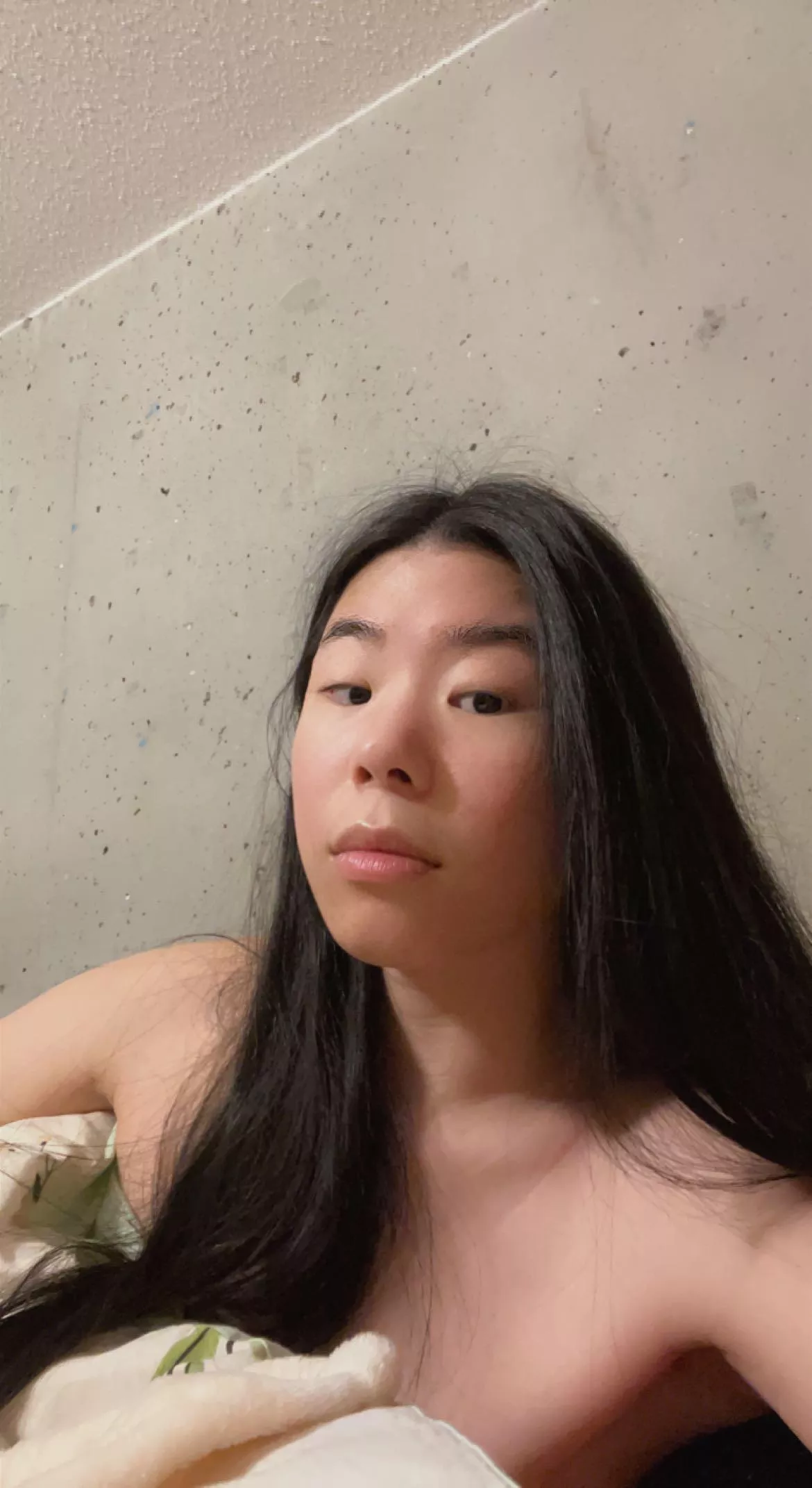 u leaving me on read? (18f) posted by EveVx