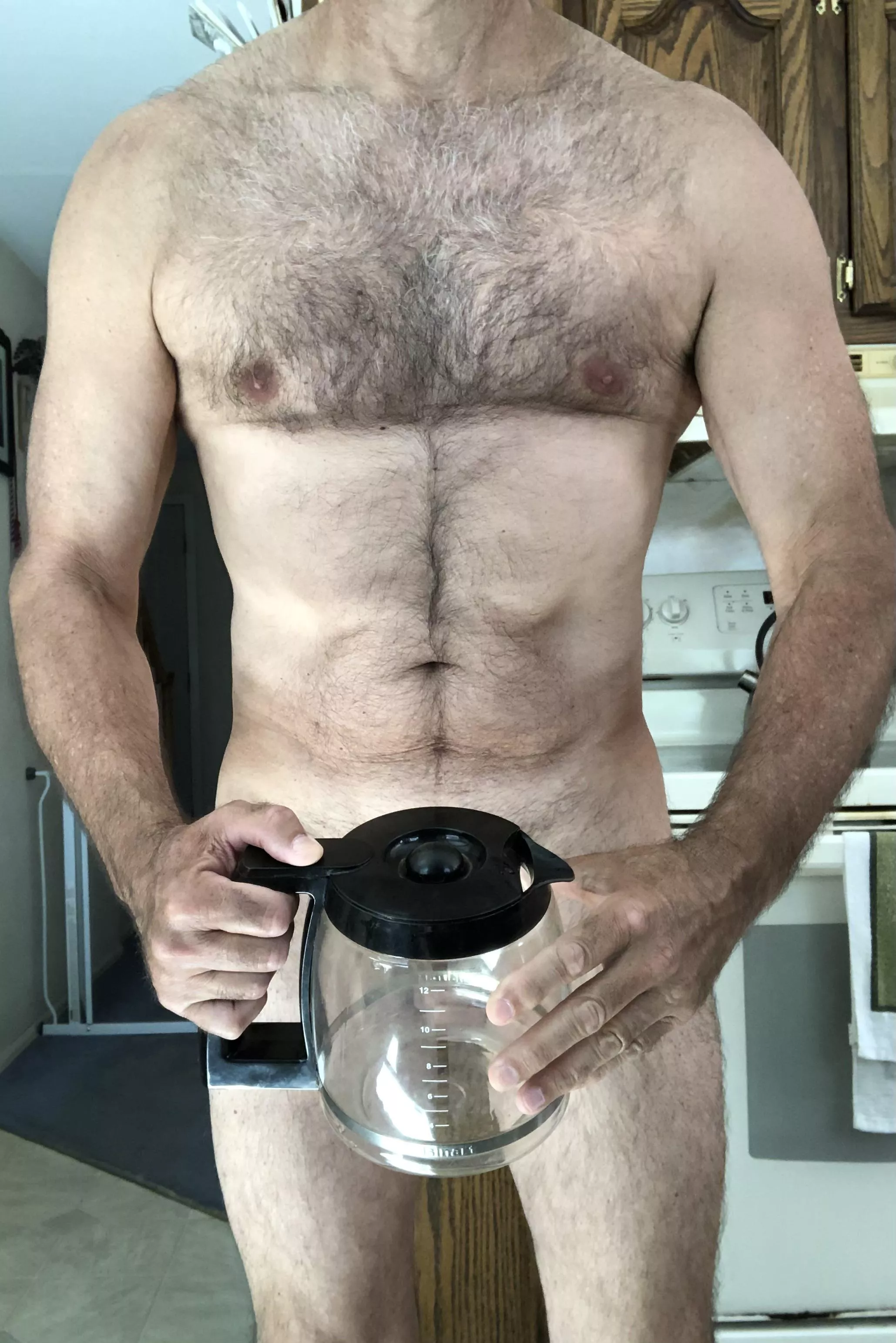 Uh oh, i’m empty! 😱 Can I come over? posted by Drink-N-Play-65