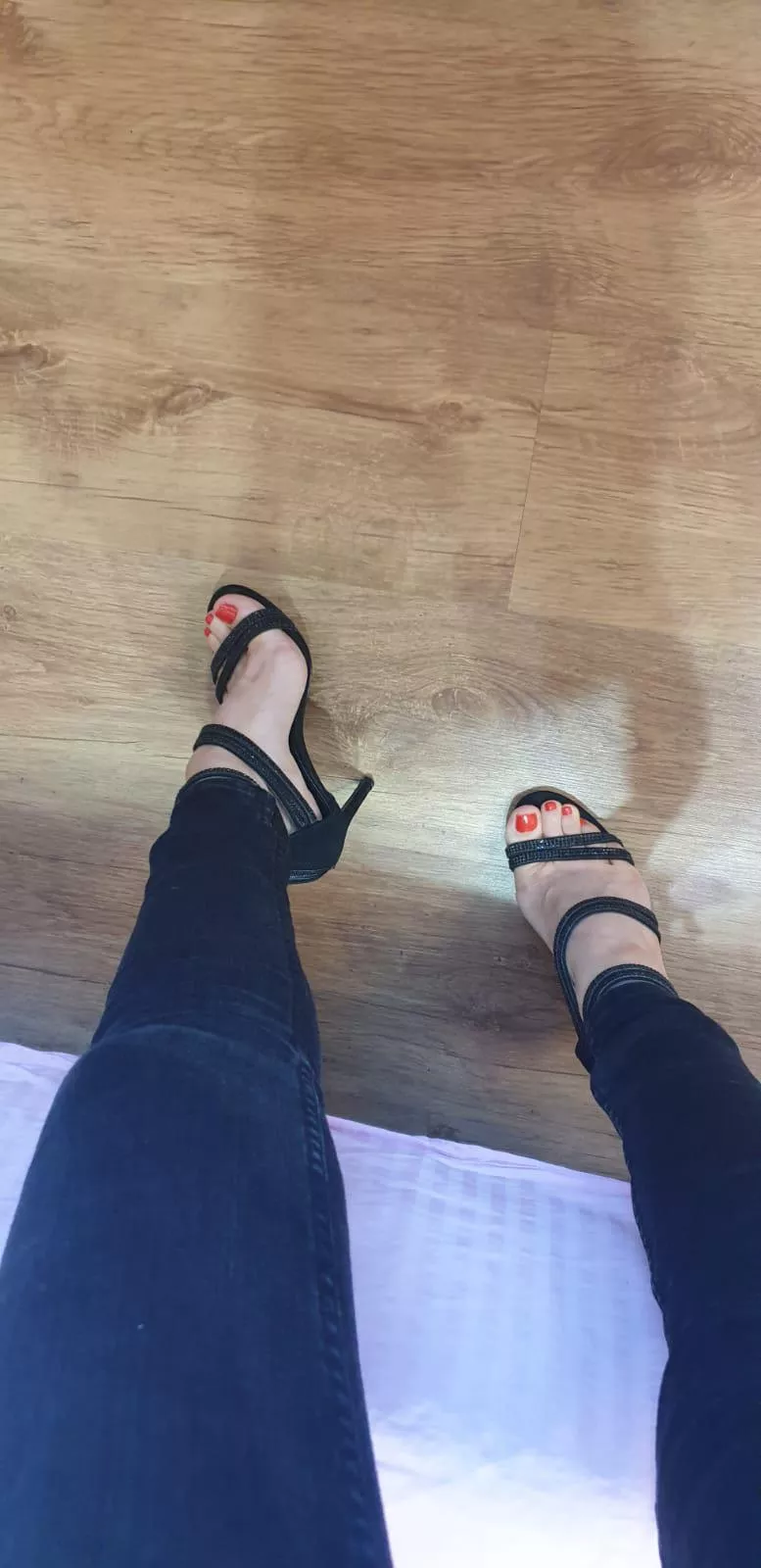 Umm hi posted by Cutie_babygirl