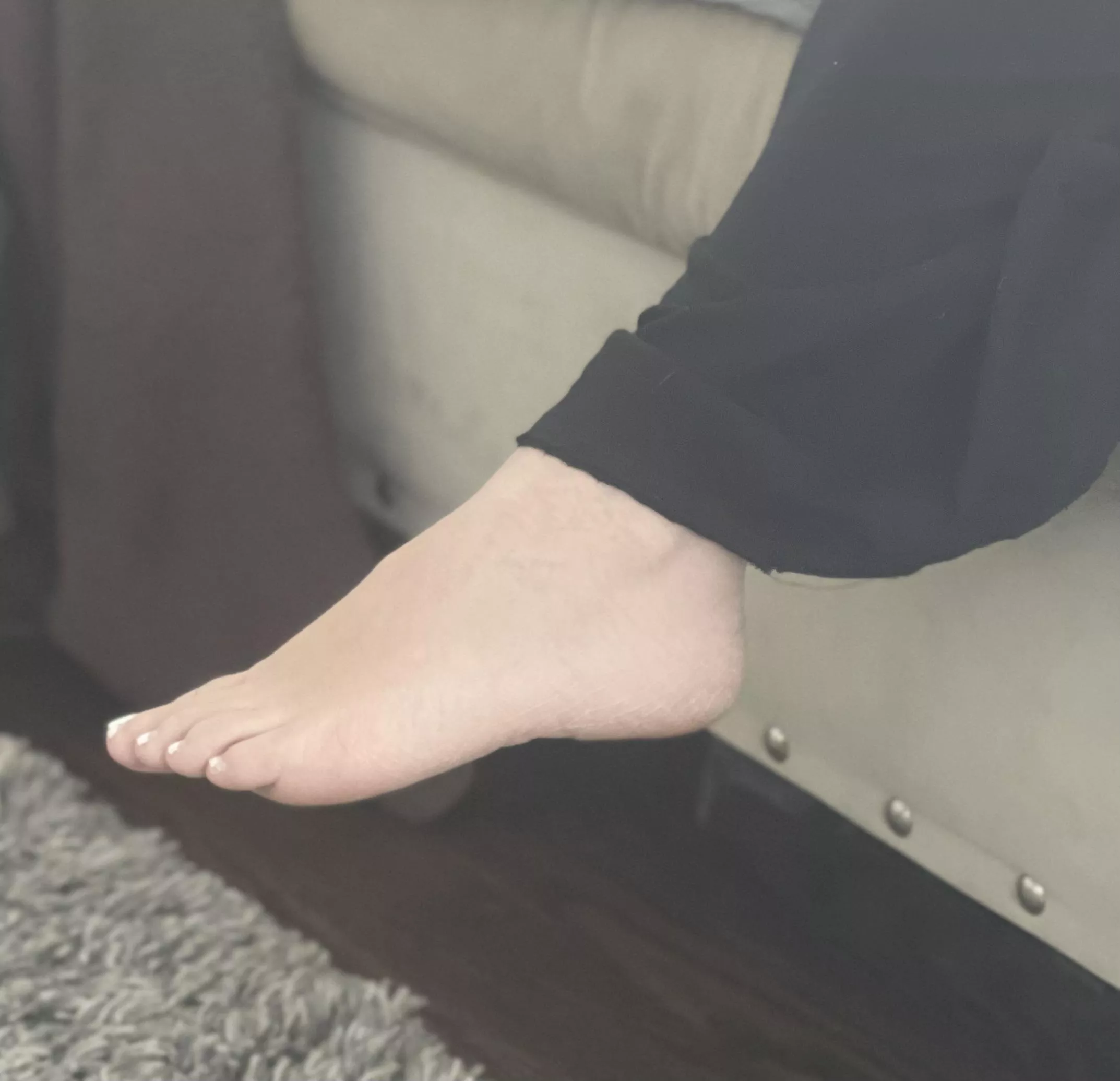 Under my beautiful arch, now posted by Alert-Worker-1985