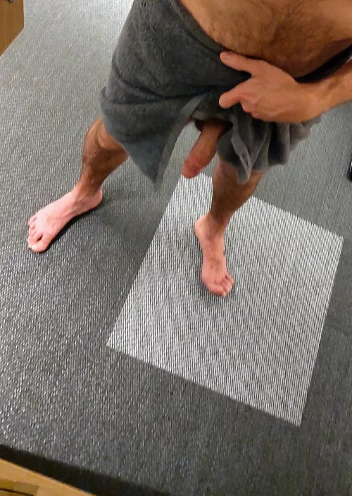 under my towel by GoriD_