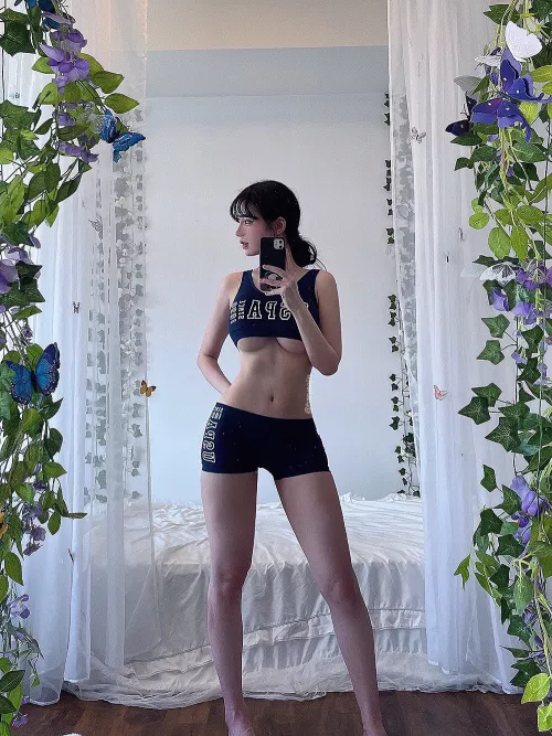 underboob by EitherFunny1337