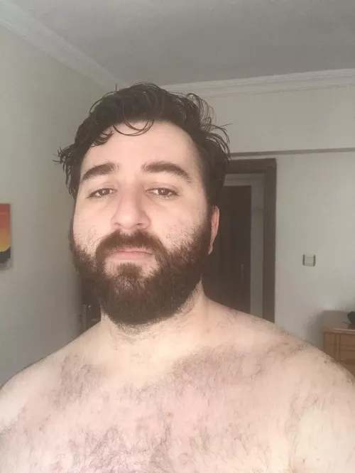 unimpressed with my selfie game, my shoulders looks nice though! by Revgos