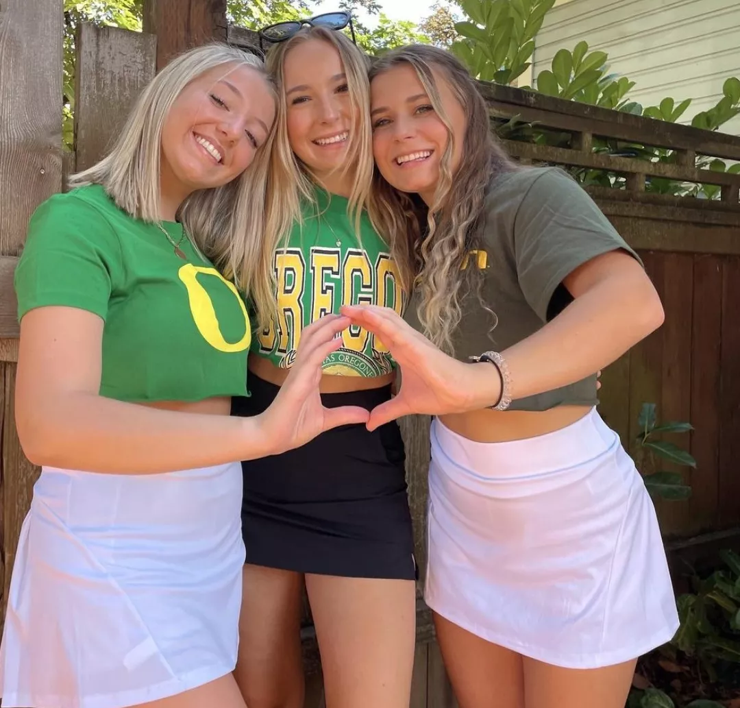 University Of Oregon cuties posted by Due_Way_4061