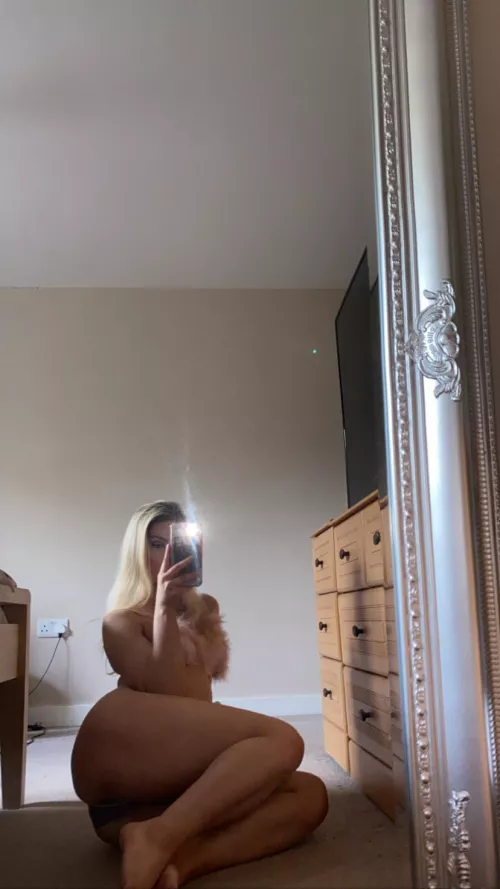 Unlock my explicit set in this outfit 👅 by phiex__x