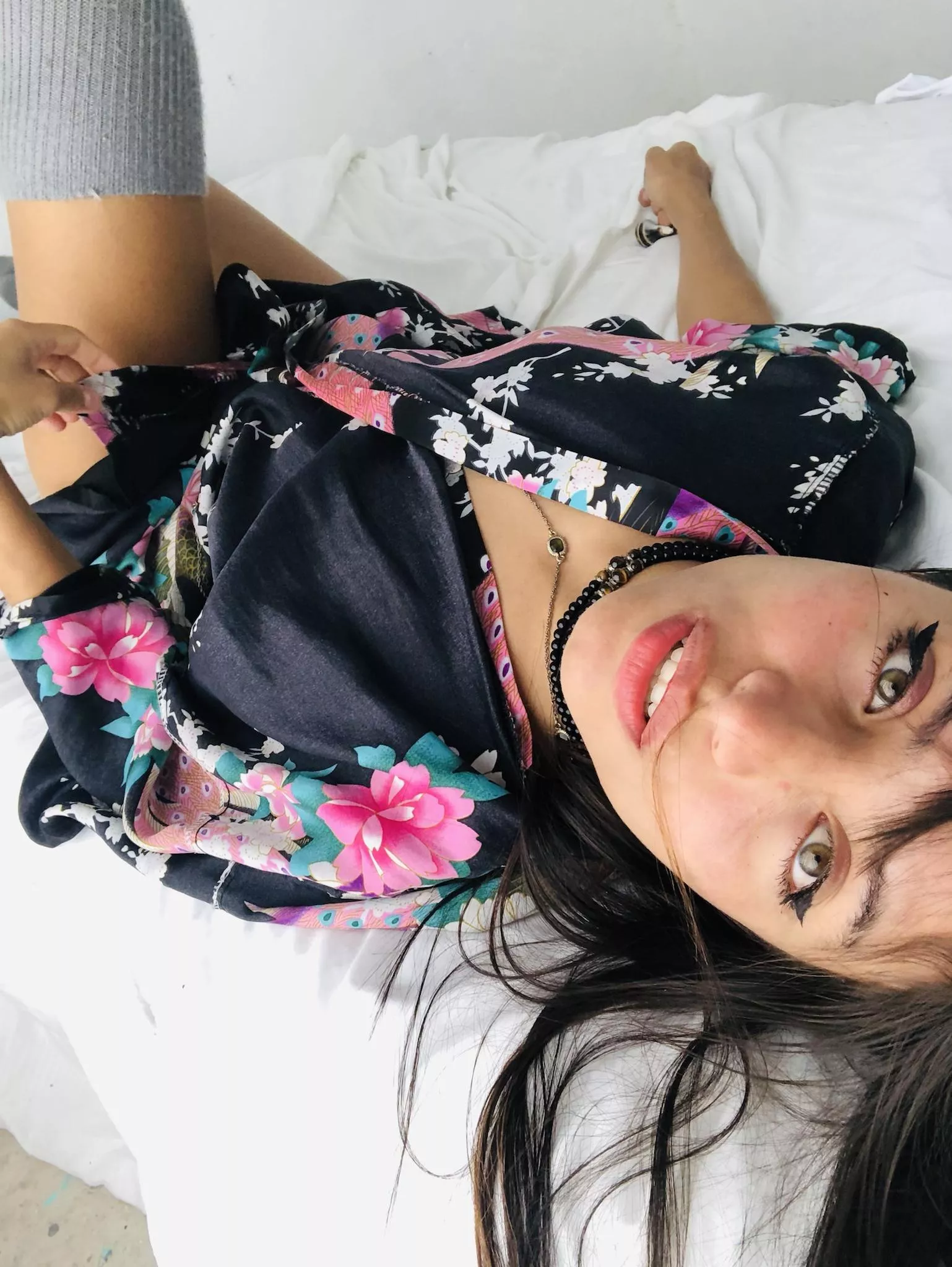 Unwrap my kimono like it's your birthday present [f] posted by Alicebluwu