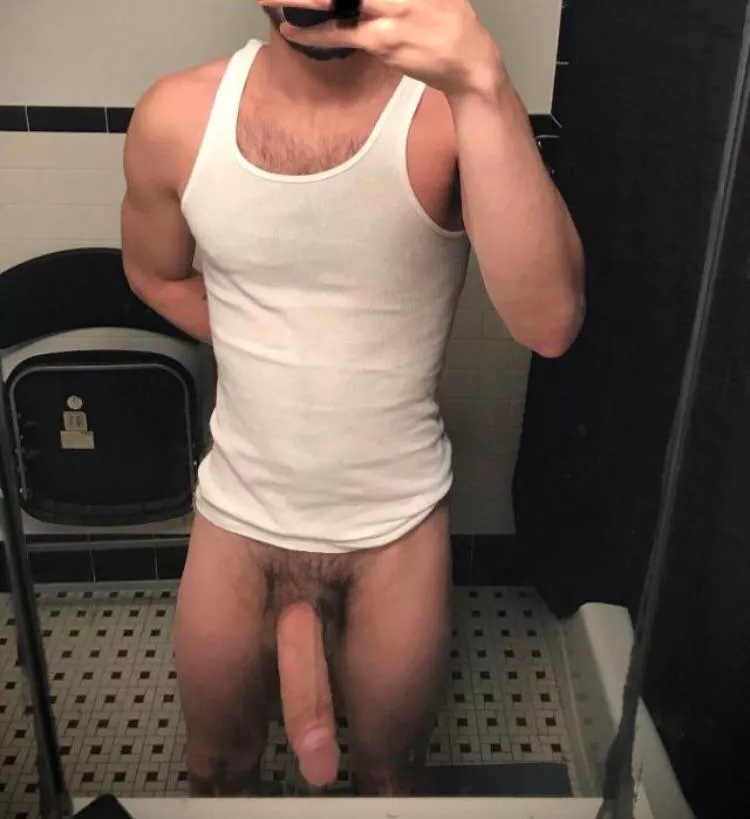 Unzips… posted by ouchouch223344