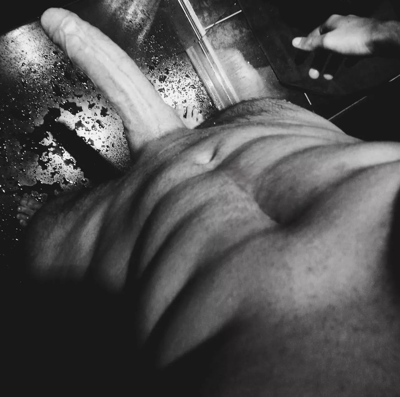 Up arrow if you’d love to suck me in the shower posted by frenchGb