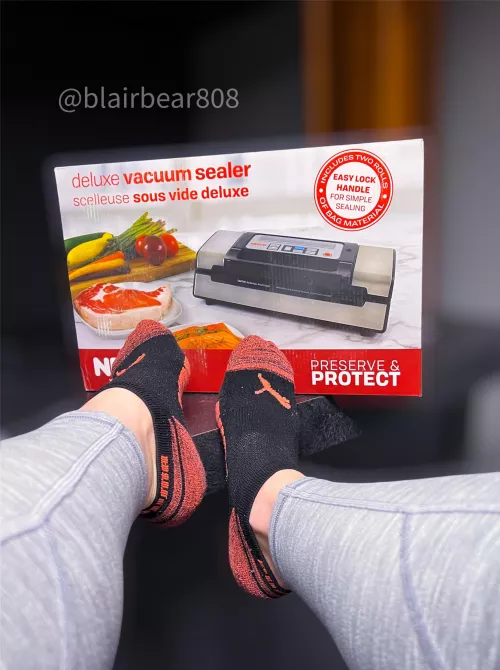 Upgrade Alert!! ⬆️⬆️I have the best customers. Thank you sooo much! ☺️ I cannot wait to use this for future orders to keep all of my smells in! ❤️ by blairbear808